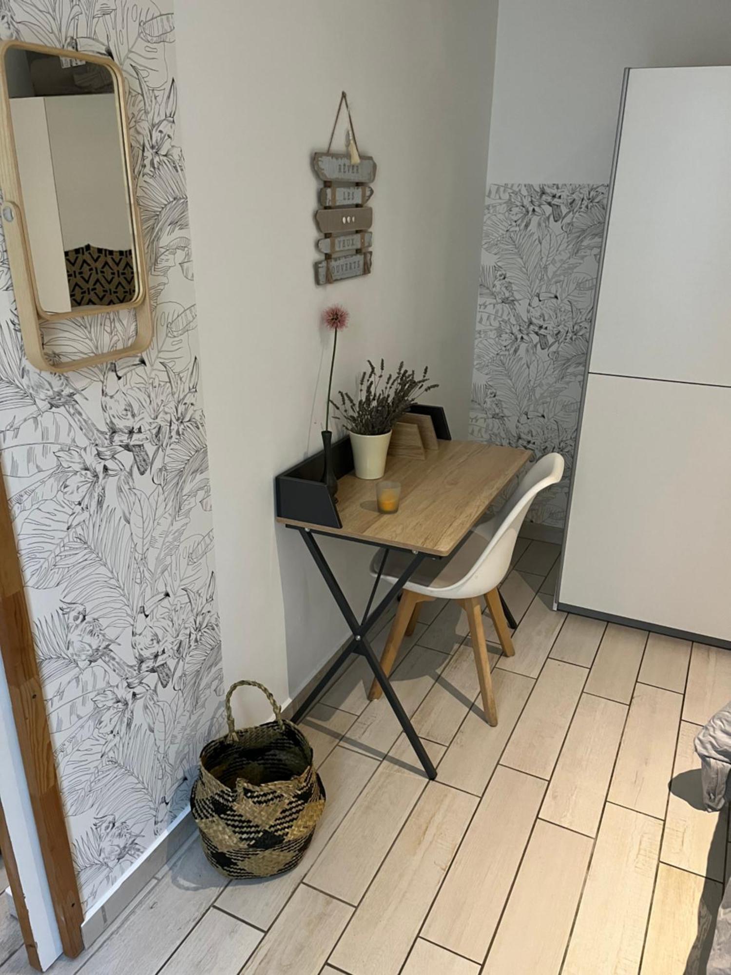 Joli Appartement Hypercentre T2, Classe Meuble De Tourisme 3 Avec Parking Gratuit Béziers Exterior foto